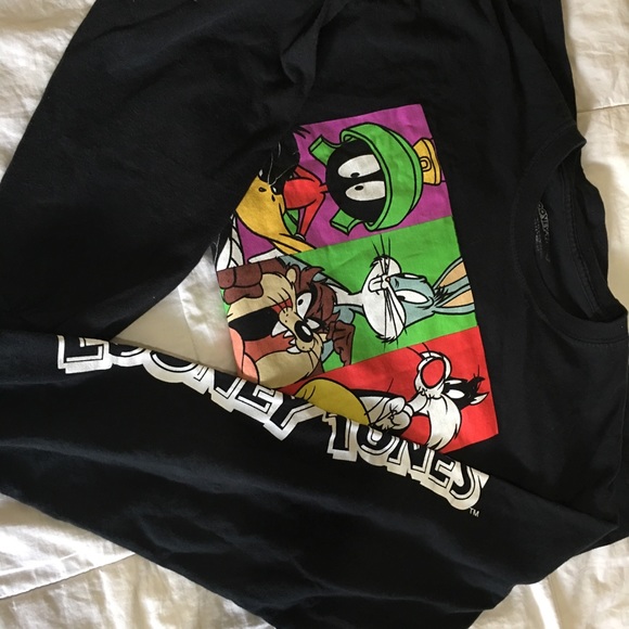 looney tunes licensed shirt - Picture 4 of 4